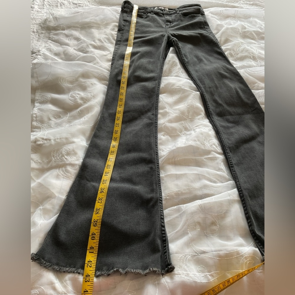 Hollister California Black Bell Bottom 3R (W26 L 33) Distressed Jeans - Picture 6 of 10